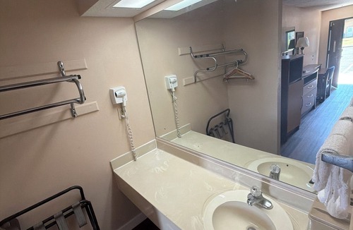 Camilla Hotel | Camilla Inn & Suites