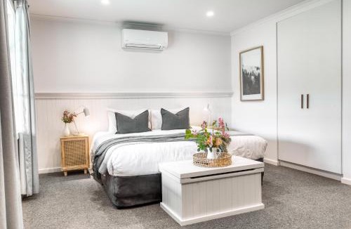 Ashbourne Hotel | Cammeray Waters
