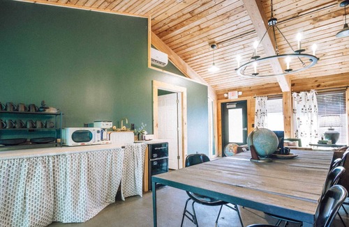 Waupaca Cabin | Camp Elsewhere Cabin