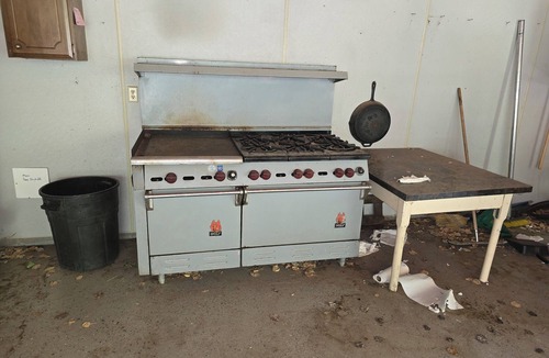 Monticello Resort | Camp Jackson Group Pavilion with cooking area