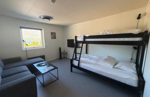 Berg Hostel | Camp Mefjord