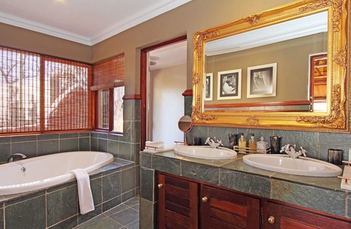 Vaalwater Cabin | Camp Ndlovu