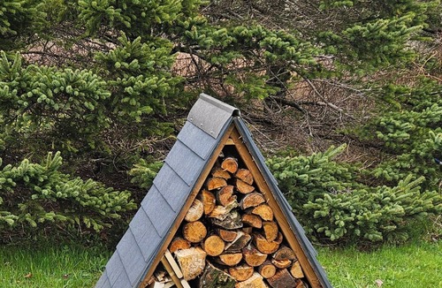Tangier House | Camp Nova a Cozy Cedar-Clad Cottage in Scenic Tangier, Canada