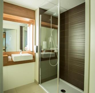 Montmuzard Hotel | Campanile Dijon Centre Clemenceau