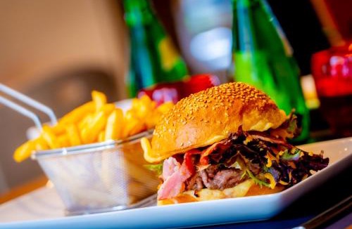 Saint-Germain-les-Corbeil Hotel | Campanile Evry Est - Saint Germain les Corbeil