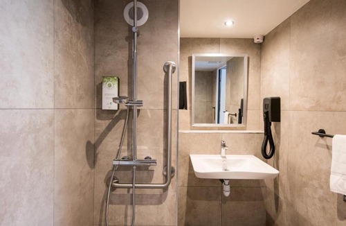 Brive-la-Gaillarde Hotel | Campanile NATURE - Brive-la-Gaillarde