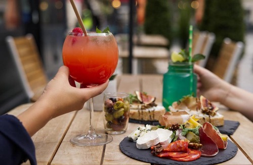Clichy Hotel | CAMPANILE PARIS - Clichy Centre