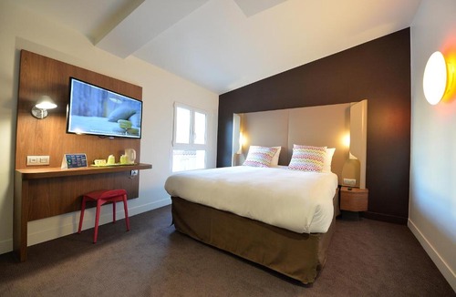 Clichy Hotel | CAMPANILE PARIS - Clichy Centre