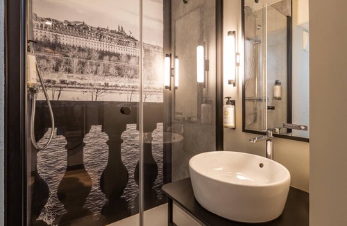 Le Blanc-Mesnil Hotel | Campanile PRIME - Le Blanc Mesnil