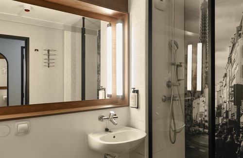 Bobigny Hotel | Campanile PRIME - Paris Bobigny