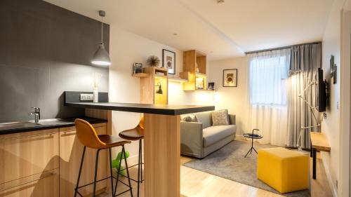 Suresnes Hotel | Campanile PRIME - Suresnes - La Défense