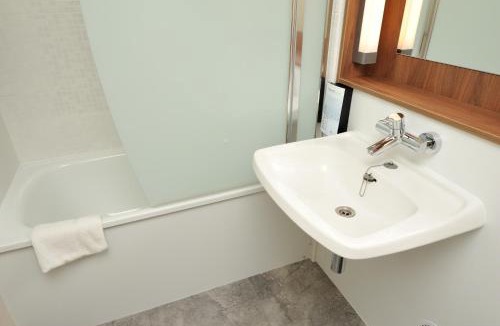 Taissy Hotel | Campanile Reims Est - Taissy