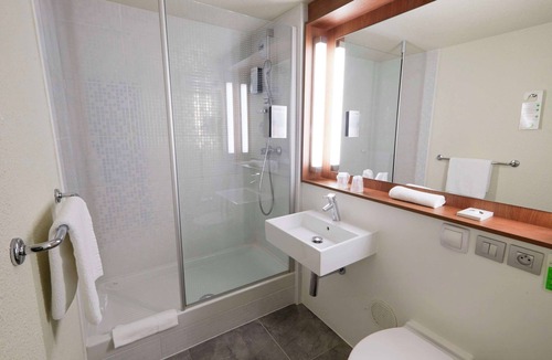 Senlis Hotel | Campanile Senlis