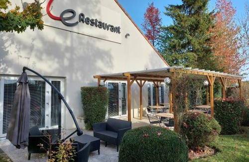 Buc Hotel | Campanile Versailles Buc