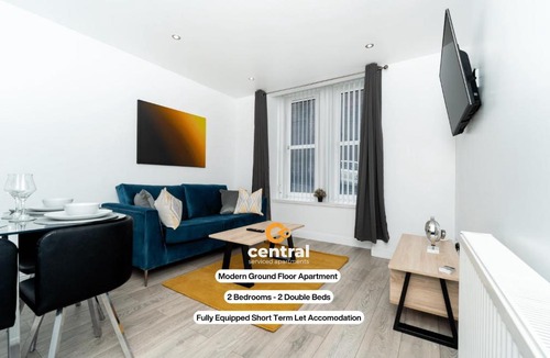 Glenisla Apartment | Campbell by CENTRAL SERVICED APARTMENTS - 2 Bedrooms - Monthly & Weekly Bookings Welcome - FREE Street Parking - 2 Double Beds - WiFi - Smart TVs in Rooms
