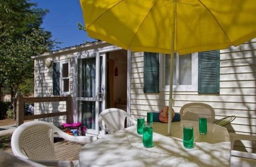 Petit-Palais-et-Cornemps House | Camping 4 étoiles - Piscine - ccbgchg