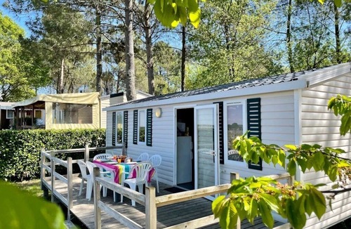 Petit-Palais-et-Cornemps House | Camping 4 étoiles - Piscine - ccbgchh