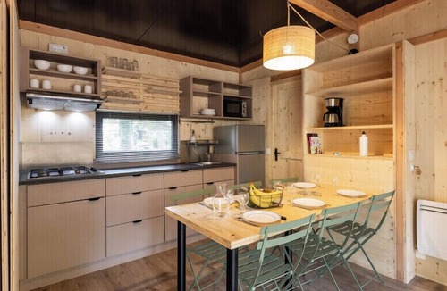 Quartier de la Muette RV Rental | Camping de Paris