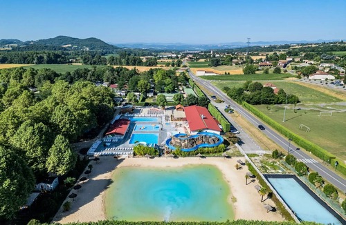 Chateauneuf-de-Galaure House | Camping Le Château de Galaure* - Comfort 4-room mobile home for 6 people
