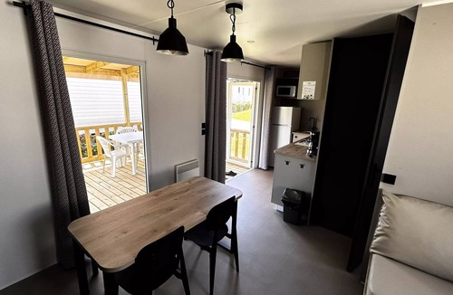Saint-Sulpice-de-Royan House | Camping maeva Club Royal Ocean * - Mobile Home Riviera Premium Suite 3 Rooms 4 People