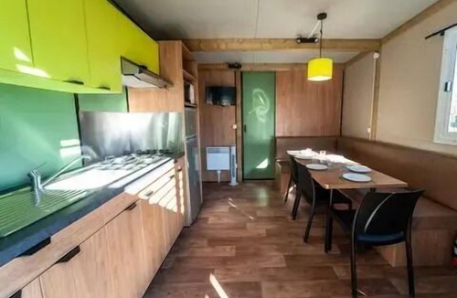 Serignan-Plage Ski Chalet | Camping La Maïre * - Chalet for 6 People