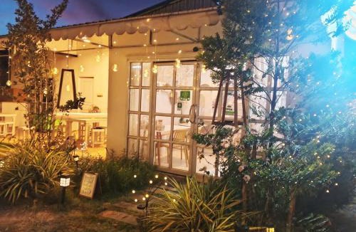 Si Maha Phot Hotel | Camping Land