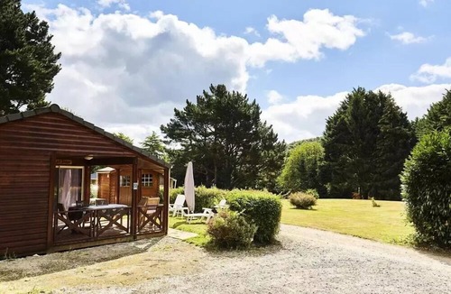 Saint-Nicolas des Eaux House | Camping Le Clos du Blavet * - Mobil home O'Hara 734 30 m2/2 bedrooms/covered terrace 18 m2 6 people