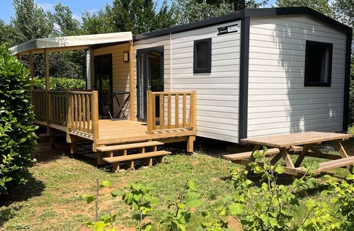 Marcillac-Saint-Quentin House | Camping Le Pont de Mazerat * - New 2023! Mobil home Louisiana 32m2 - At the heart of a premium plot! 2 bedrooms-Large terrace 4 people