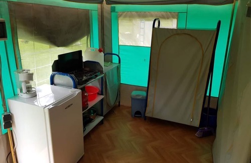 Bagnac-sur-Cele RV Rental | Camping Les Berges du Célé