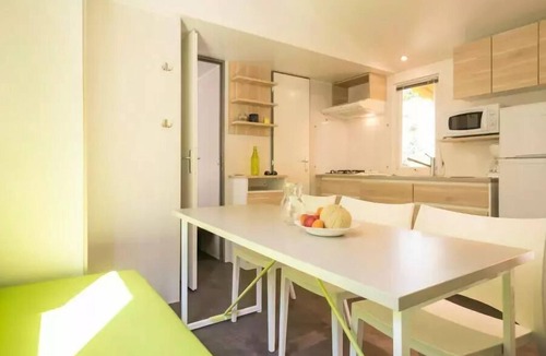 Orpierre House | Camping les Princes d'Orange* - Cottage Espace Classic 4 rooms for 6 people Air-conditioned Garden view