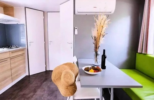 Saint-Saturnin-les-Apt House | Camping maeva Escapades Le Domaine des Chênes Blancs * - Cozy 3 Room Mobile Home 5 People Air Conditioned