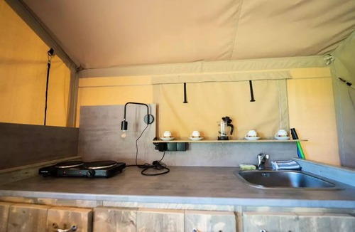 Target RV Rental | Camping maeva Escapades Domaine des Grandes Côtes * - 2-Room Safari Lodge Tent for 4 People (2 adults + 2 children under 12 years old)