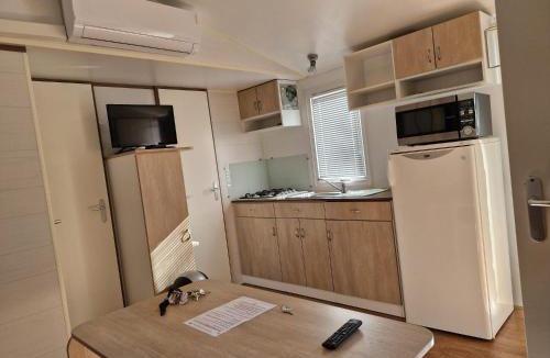 Cabrieres-dʼAigues Other | Camping Onlycamp Les Chênes Verts