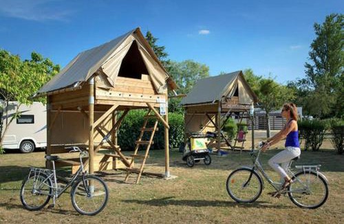 Chatel-Censoir Other | Camping Onlycamp Le Petit Port