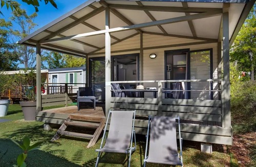 Greoux-les-Bains Ski Chalet | Camping Paradis La Pinède* - Chalet Daudet 30 m² 3 rooms 4/5 People Air-conditioned