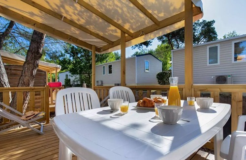 Greoux-les-Bains House | Camping Paradis La Pinède* - Mobile home Romarin 2 Rooms 2 People Air Conditioned