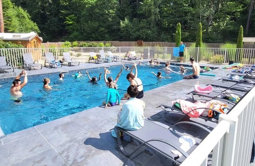 Aydat House | Camping - Piscine - ccbaifg