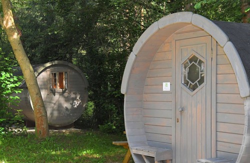 Pleinfeld Cabin | Campingfass - Waldcamping Brombach