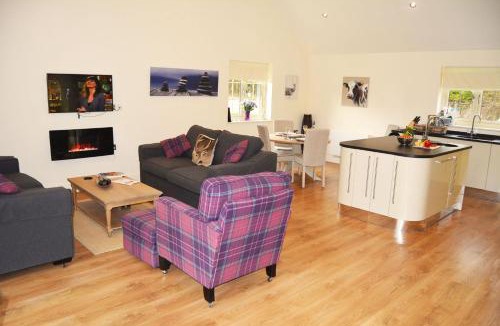 Pattiswick House | Campion Lodge