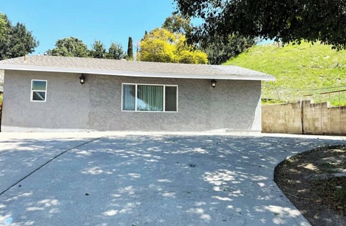 Mount Helix House | Campo Rd 2BR 1BA | Near Zoo and Downtown SD