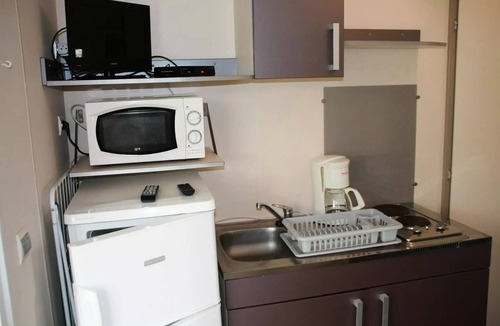 Chateauroux House | Campsite Le Rochat-Belle-Isle * - Mobilhome Privilege (2 bedrooms with terrace) 5 people