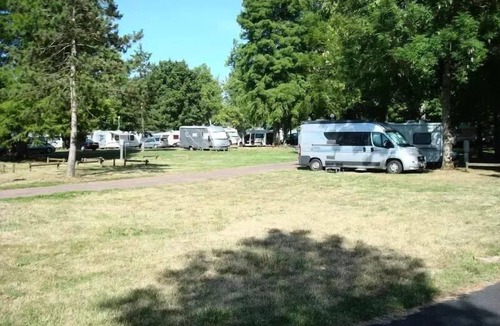 Chateauroux Ski Chalet | Campsite Le Rochat-Belle-Isle * - Chalet wood nature (2 adults + 1 child) 3 persons