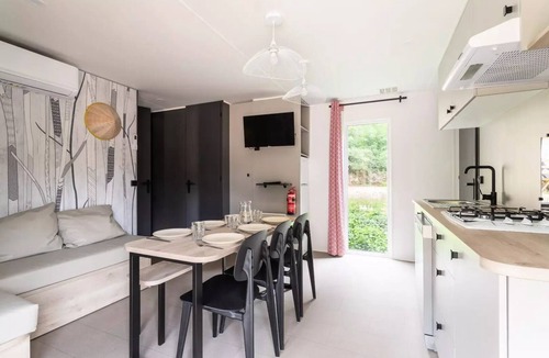 Saumane House | Campsite maeva Escapades du Château de l'Hom * - Privilege Cottage 4 Rooms 6/8 People Air-Conditioned + TV