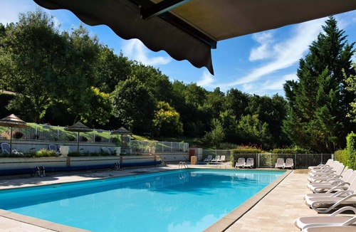 Servies House | Campsite Saint Pierre de Rousieux**** - Large Mobile Home Comfort + 3 Rooms 4 People