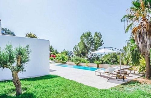 Cap Martinet Villa | Can Emma - Two Bedroom Villa, Sleeps 4