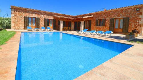 Campos Villa | Can Mates Nou