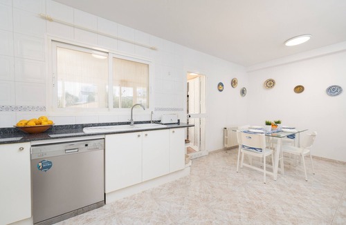 Badia Blava Villa | CAN MORAGUES & MARTORELL - Villa with private pool in BADIA BLAVA. Free WiFi
