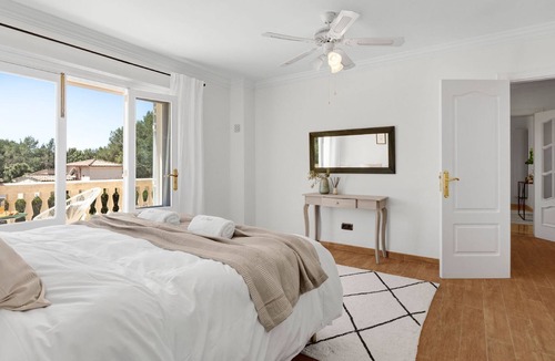 Crestatx Villa | Can Tranquilo modern 4 bedroom villa with gigantic pool