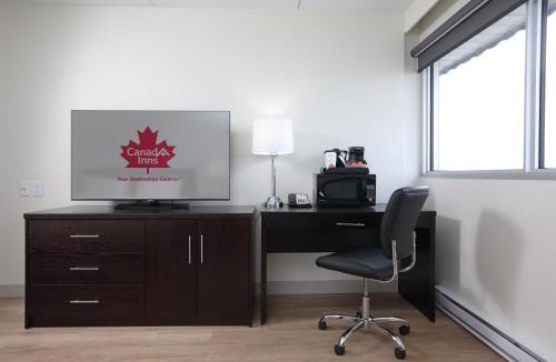 Winnipeg Hotel | Canad Inns Destination Centre Polo Park