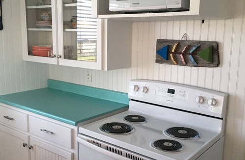 North Rustico Cottage | Canada Select Rating 4 North Rustico Seaside Cottage near Beach & Eateries